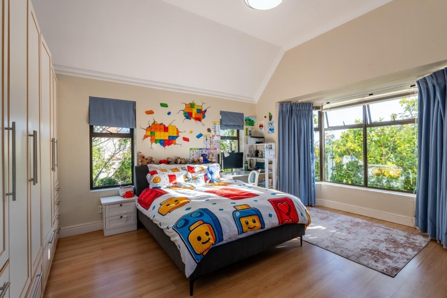 To Let 4 Bedroom Property for Rent in Boschenmeer Golf Country Estate Western Cape